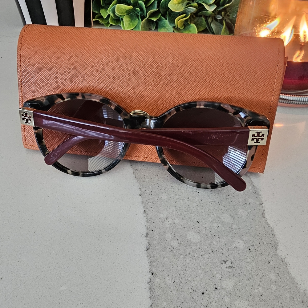 Tory Burch Tortoise Shell Sunglasses - Picture 10 of 13